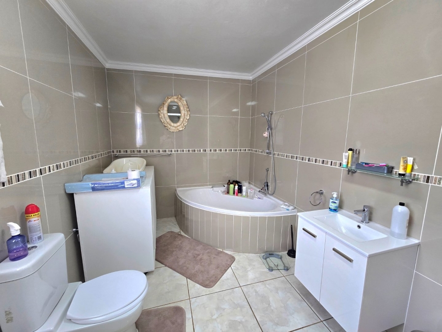 18 Bedroom Property for Sale in Bethlehem Free State